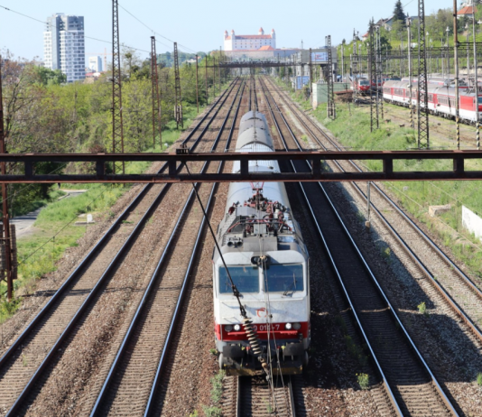 Výluka na bratislavskej Hlavnej stanici ovplyvní od septembra viaceré vlakové linky Vlaky pod hradom