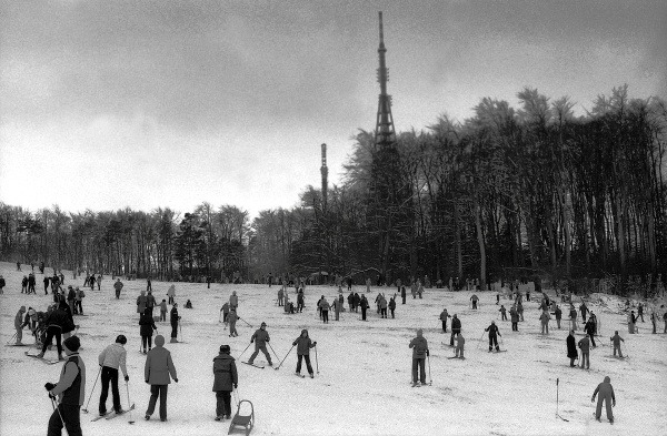 Na archívnej snímke z 15. januára 1979 zima v Bratislave.