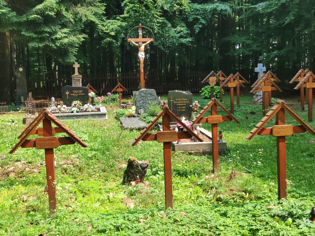 Zochova chata, Huncokársky cintorín