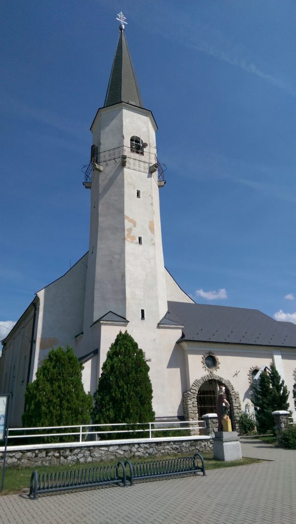 Sološnica, kostol