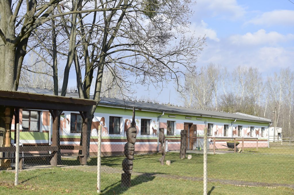 Centrum odbornej výchovy a prípravy budujeme aj pre Spojenú školu v Ivanke pri Dunaji. Týka sa Jazdeckej školy v Zálesí a jej deviatich objektov odborného teoretického a praktického vyučovania 