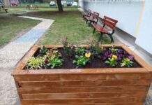 Komunitná záhrada SZŠ Strečnianska bude slúžiť na oddych a relax