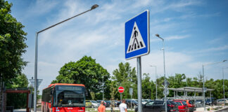 Prestupný terminál a záchytné parkovisko Veľké Leváre