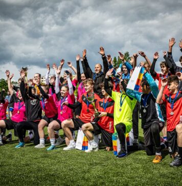 Bratislavský samosprávny kraj v spolupráci so Slovenským zväzom malého futbalu realizuje ďalší ročník Súťaže pre stredné školy Bratislavského kraja