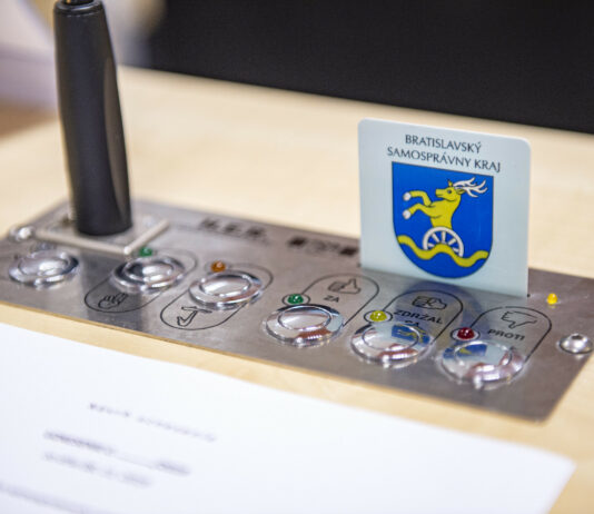 Zastupiteľstvo BSK bude rokovať o dotáciách, oceneniach aj sociálnych službách Zasadnutie Zastupiteľstva Bratislavského samosprávneho kraja