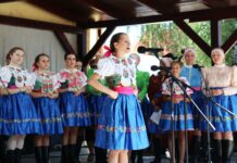 13. ročník folklórneho festivalu Bezchleba hody priniesol nezabudnuteľnú oslavu záhoráckej kultúry