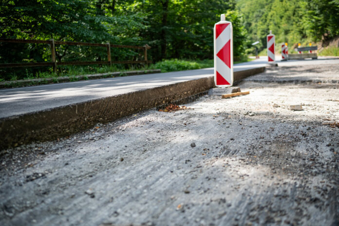 Župní cestári rozbiehajú na Záhorí ďalšiu revitalizáciu cesty