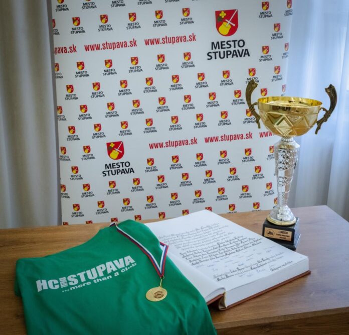 Stupavské dorastenky triumfovali na celonárodnej úrovni: Slávnostné prijatie a ocenenie majsteriek v hádzanej