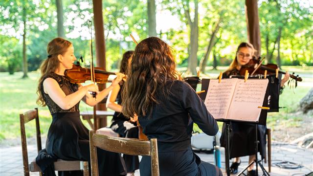 Zámocký park v Pezinku oživil sláčikovými melódiami Léthé Quartet