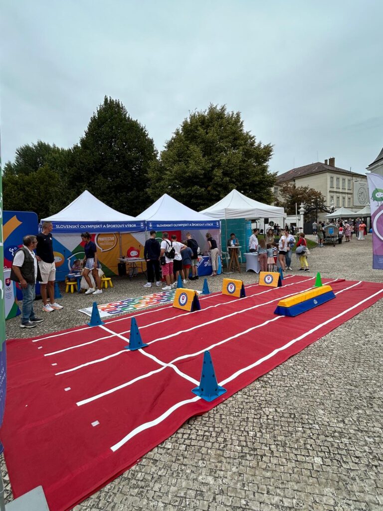 Deň otvorených dverí v prezidentskom paláci