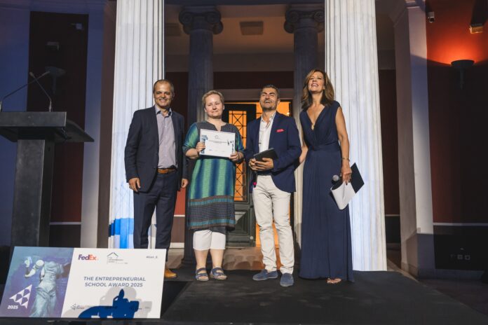 Župná Obchodná akadémia Nevädzová v Bratislave sa stala laureátom prestížneho európskeho ocenenia The Entrepreneurial School (TES) Award 2025