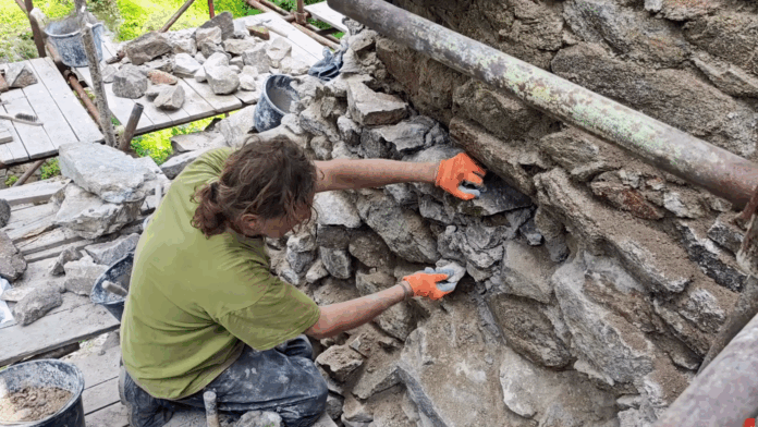 Hrad Biely Kameň Hrad Biely Kameň