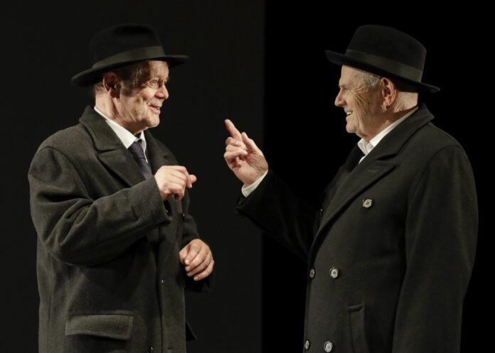 Legendárna inscenácia divadla ASTORKA Korzo ’90 Halpern a Johnson na cestách zaznamenala veľký úspech Legendárna inscenácia divadla ASTORKA Korzo ’90 Halpern a Johnson na cestách zaznamenala veľký úspech