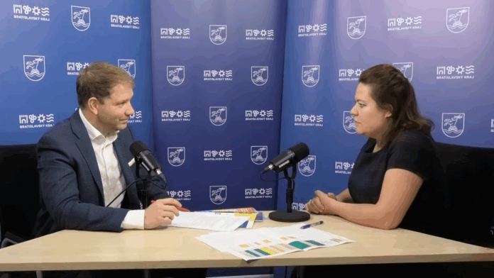 Podcast s Barborou Lukáčovou Podcast s Barborou Lukáčovou