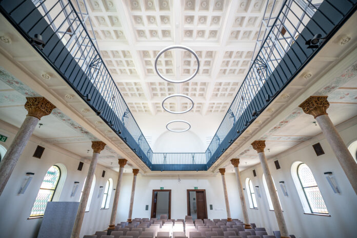 53982006656_16f09efd02_k