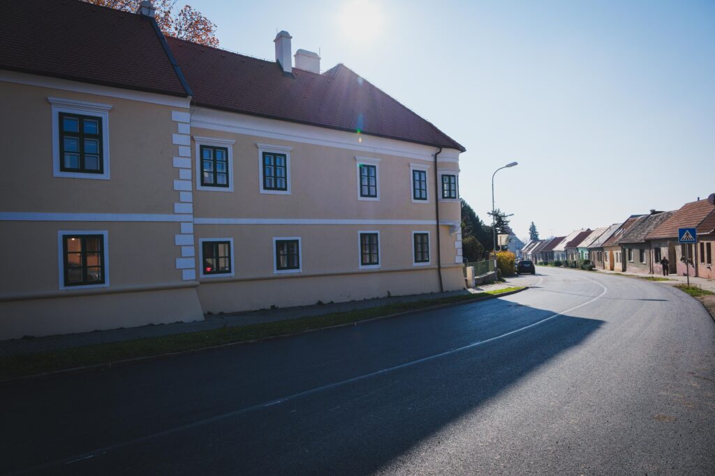 Rekonštrukcia cesty v Modre