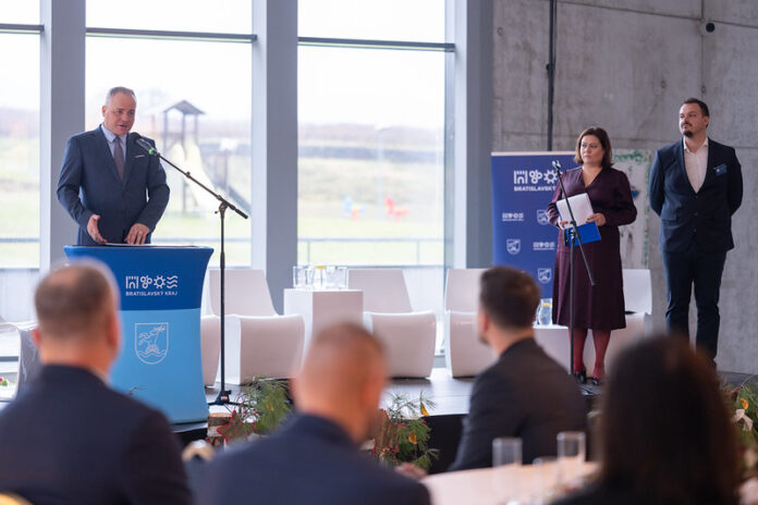 54949649716_4647e9f306_c