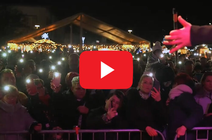 Mikuláš priviedol vianočnú náladu do Senca: Vianočné trhy očarili návštevníkov