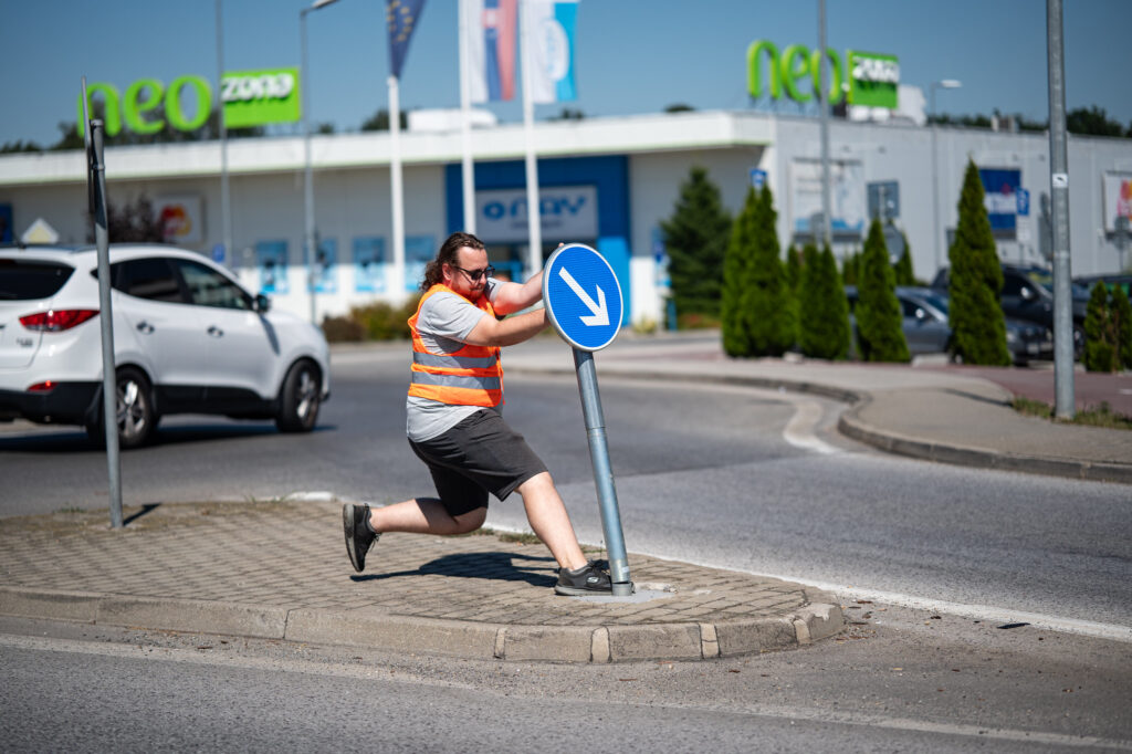 Nové flexi-stĺpiky na cestách