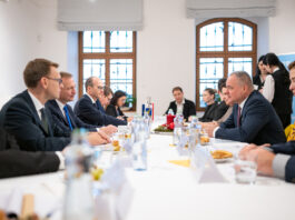 Župan Droba po rokovaní s eurokomisárom: Kohézia musí zostať základom európskych investícií