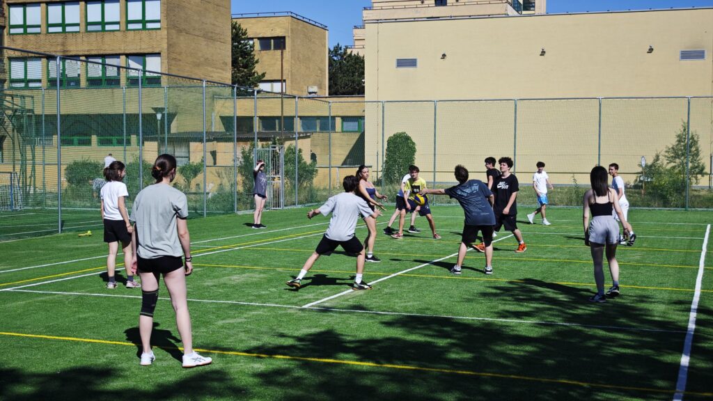 Nové športovisko na strednej škole polygrafickej v Rači