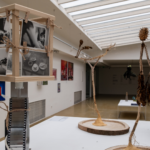 Výstavný priestor s vybranými dielami.