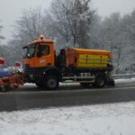 Župní cestári v teréne zabezpečujú zjazdnosť regionálnych ciest počas sneženia