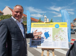 Príprava obchvatu Pezinka sa posúva do ďalšej fázy. Zverejnená bola správa o hodnotení vplyvov na životné prostredie Obchvat Pezinka, ktorý je súčasťou veľkého župného obchvatu, aktuálne prechádza posudzovaním EIA