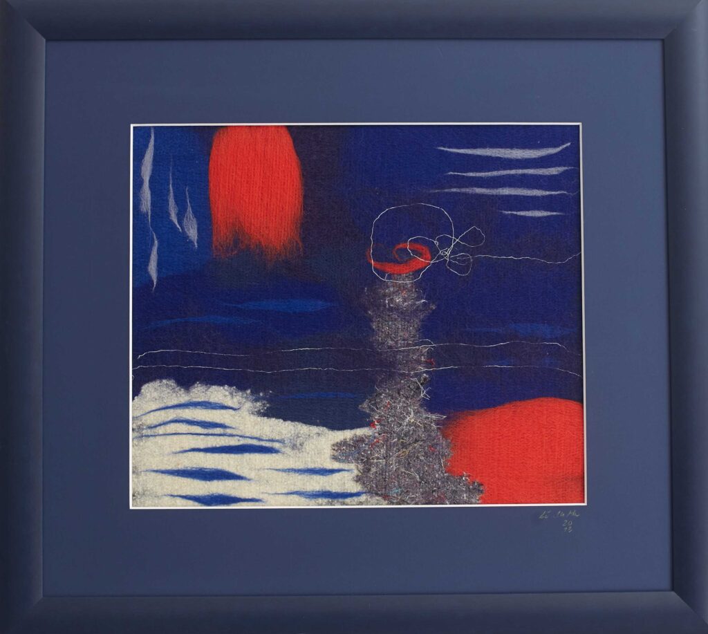 Dielo: dva červené kraje a biely pás v ľavom okraji: Autorka diela Luba Suchalova Harichová