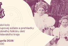 Dve dievčatá v kroji