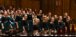 spievajúce deti na súťaži Mládež spieva