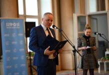 Bratislavský kraj ocenil výnimočných učiteľov. Juraj Droba po prvý raz udelil aj ocenenie Riaditeľ roka Bratislavský kraj ocenil výnimočných učiteľov. Juraj Droba po prvý raz udelil aj ocenenie Riaditeľ roka