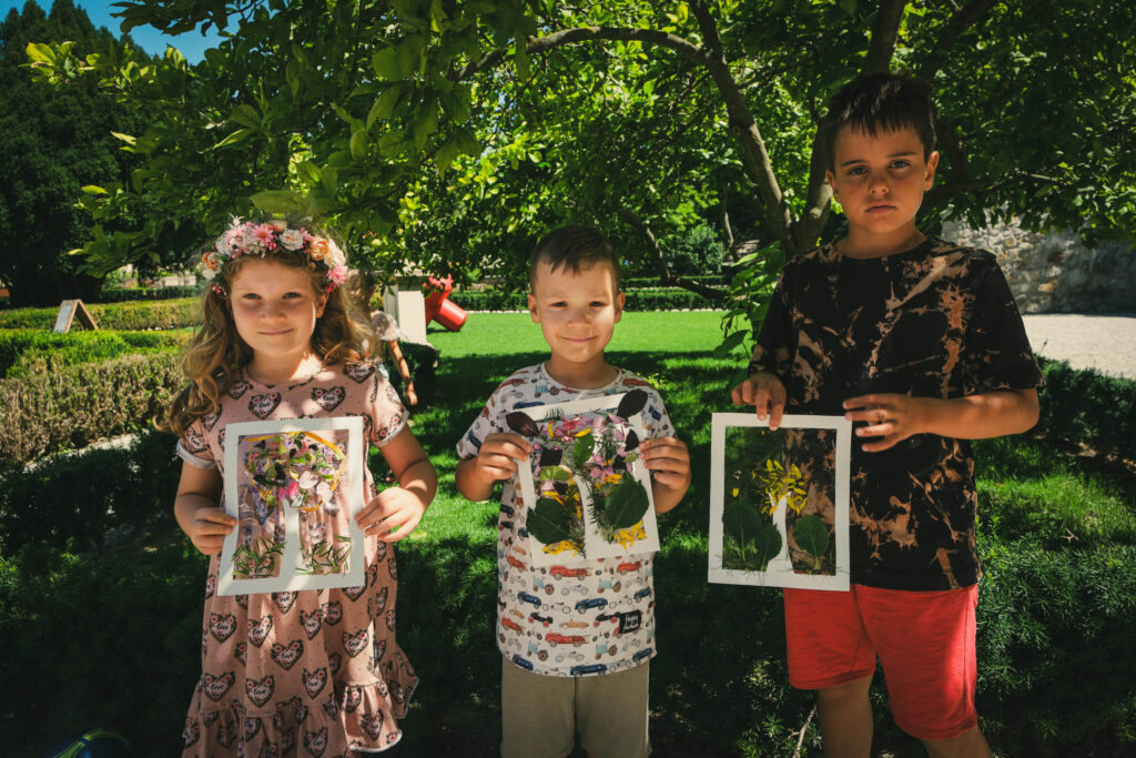 Deti s obrázkami