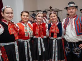 Folklórna skupina Tulipán Čataj