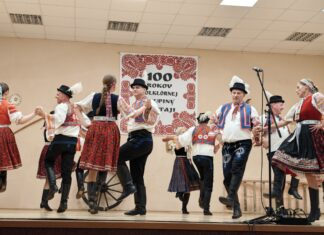 100 rokov folklórnej tradície v Čataji