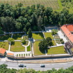 Čo vidieť a zažiť v 3. júnovom týždni v modranskom kaštieli? Kaštieľský park v Modre
