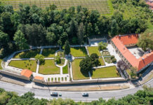 Kaštieľský park v Modre