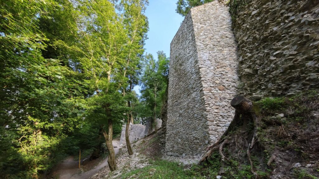 Hrad Biely Kameň
