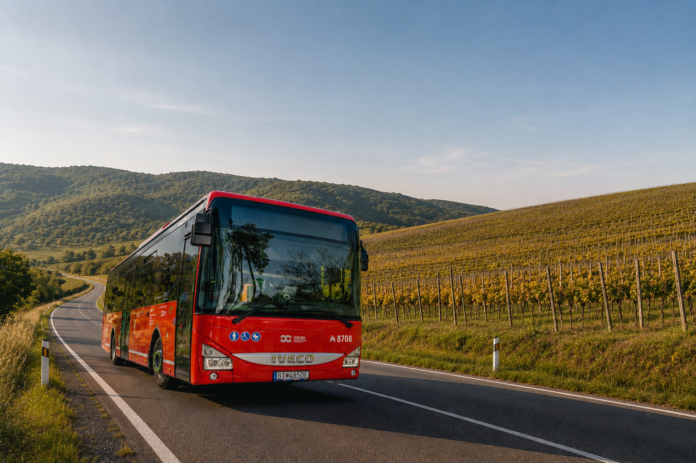 ARRIVA počas Modranského vinobrania posilní dopravu a dočasne odkloní linky v centre Modry