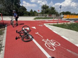 Bratislavský kraj ponúka sieť cyklotrás, ktoré prepájajú mesto s lužnou krajinou, vodnými tokmi, jazerami a obcami Po stopách Malého Dunaja a Šúrskeho kanála: cyklovýlet podunajskou krajinou
