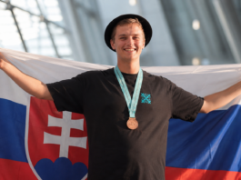 Žiak gymnázia v pôsobnosti Bratislavského samosprávneho kraja Jozef Steinhübl dosiahol výrazný medzinárodný úspech Žiak gymnázia v pôsobnosti Bratislavského samosprávneho kraja Jozef Steinhübl dosiahol výrazný medzinárodný úspech