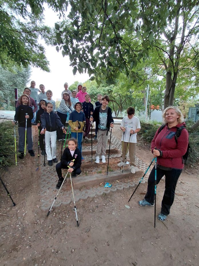 Žiaci Spojenej školy Pankúchova si vyskúšali Nordic Walking