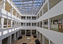 Bratislavský kraj dokončil modernizáciu polygrafickej školy. Pribudlo átrium, bezbariérový prístup aj úspornejšie riešenia